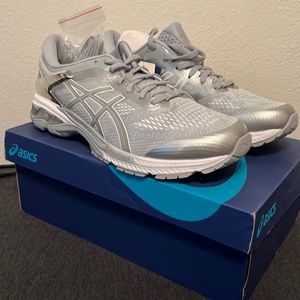 Gel- Kayano 26 Platinum ASICS running shoe